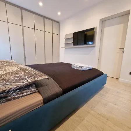 Modern Located One Bed Flat Max 3 Person Included Kids No Bicycle Space